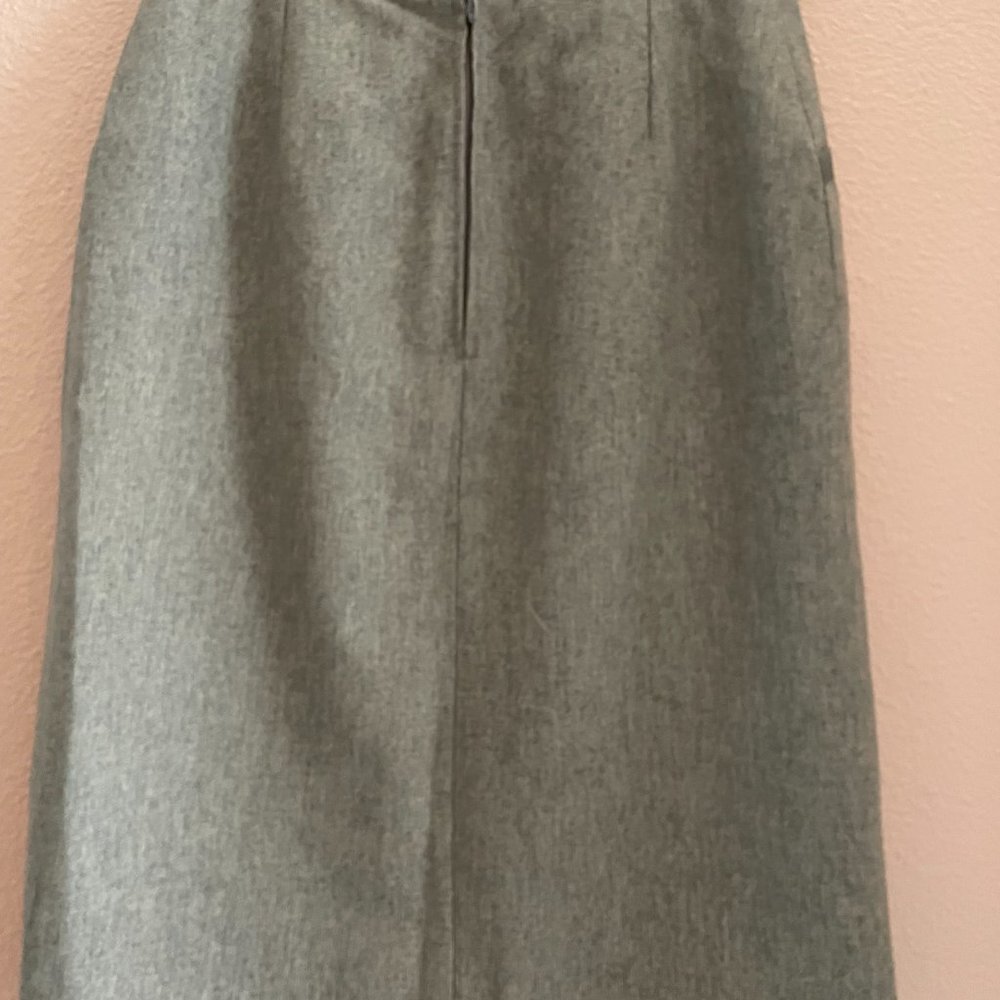 Gerard Pasquier Paris Skirt 42/12 U.S. Gray Wool Blend Bus. Casual Knit Classic